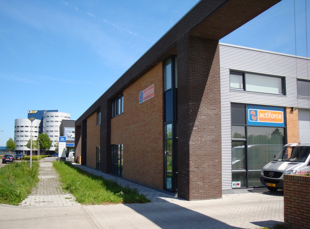 Bedrijfsverzamelgebouw XenonXenter te Amersfoort