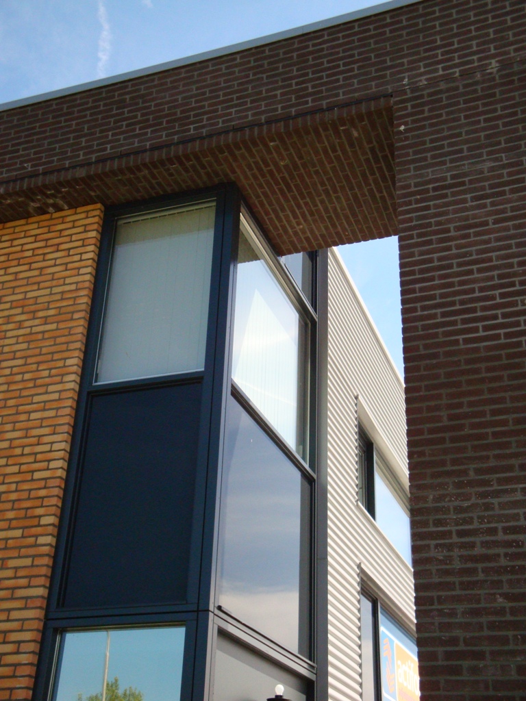 Bedrijfsverzamelgebouw XenonXenter te Amersfoort